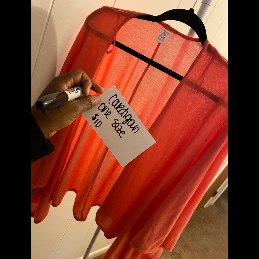 Salmon cardigan. One size.